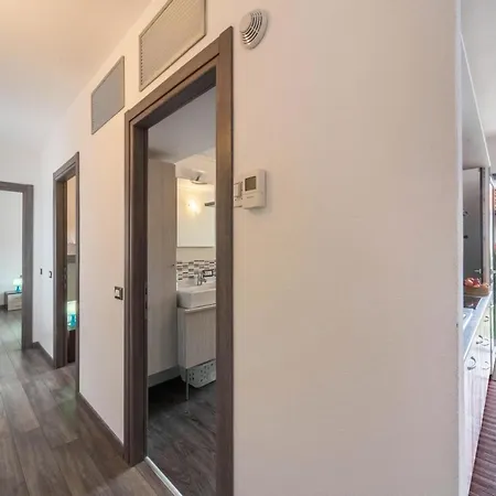 Villa Mary - Red Apartment Apartment *